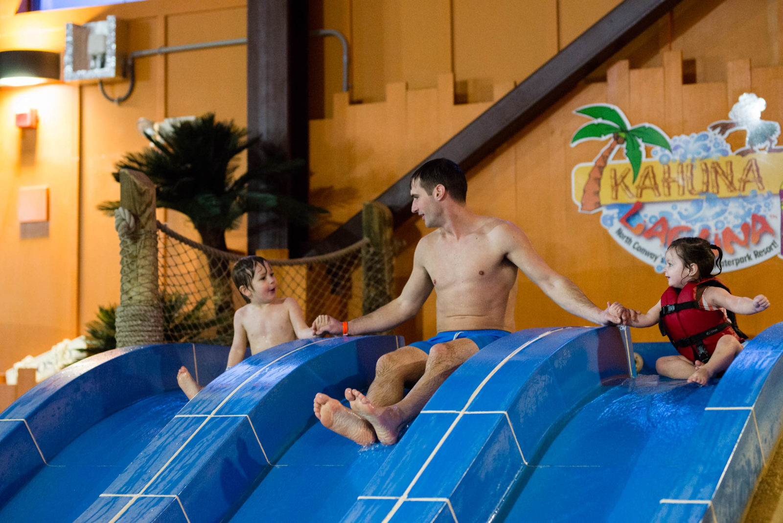 Kahuna Laguna Indoor Water Park and Santas Village7088 Elisabeth