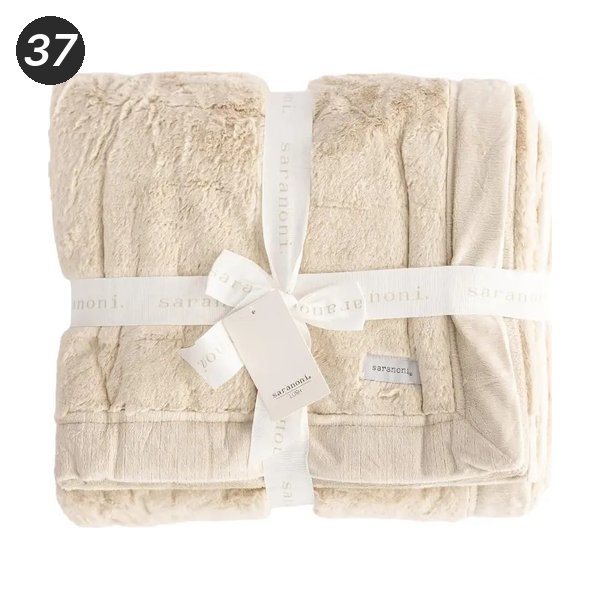 37. Saranoni Blanket, a gift for 10 year old girls